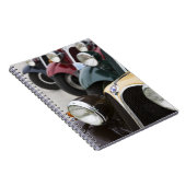 ドイツ、ミュンヘン、バイエン·ババリア。BMWウェルトカー5 ノートブック (右側)