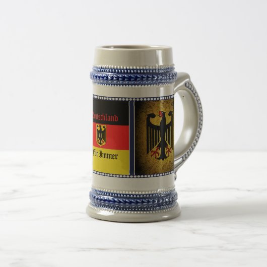 ドイツ、鉄のクロス、鉄のクロス、ドイツ ビールジョッキ (正面右)