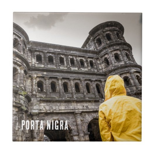 ドイツTrier Rhineland PalatinateのPorta Nigra タイル (正面)