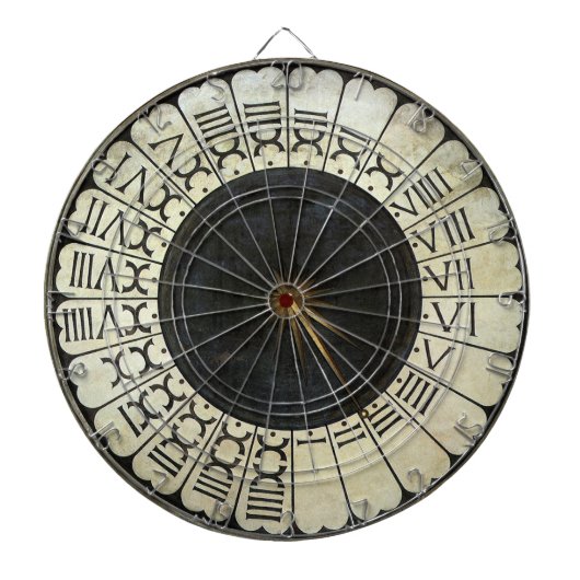 ドゥオモバイパオロウッチェロ ダーツボード (正面)