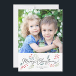 ドカラフルードルズメリークリスマス写真 シーズンカード<br><div class="desc">この明るくカラフルの写真用のホリデーカードは、休日の葉が落ち着き、ブラ図解入りの、写真付きのシの台本に「メリークリスマス」と書かれてモダンいます。来特殊カード用に裏返しにマッチングパターンを付ける。このデザインはコレクションの一部です。</div>
