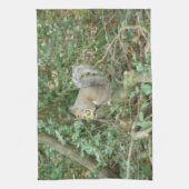 ドキッチンタオルを持つリス キッチンタオル (縦)