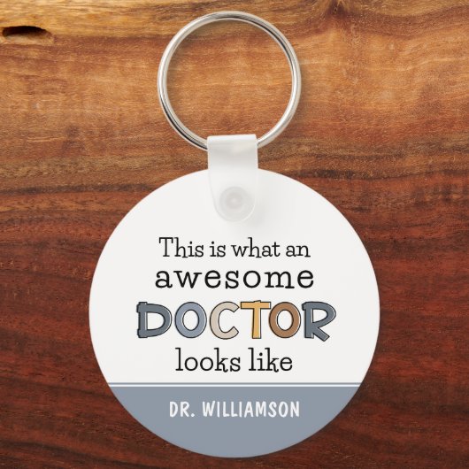 ドクターおもしろいギフト |ドクター素晴らしのカスタム キーホルダー (裏面)