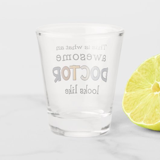 ドクターおもしろいギフト |ドク素晴らしター ショットグラス