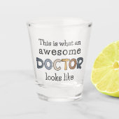 ドクターおもしろいギフト |ドク素晴らしター ショットグラス (正面)