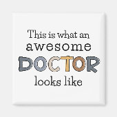 ドクターおもしろいギフト |ドク素晴らしター マグネット (正面)