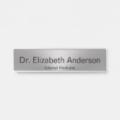 ドクターネームと専門フェイクシルバーとブラック サインプレート (正面)