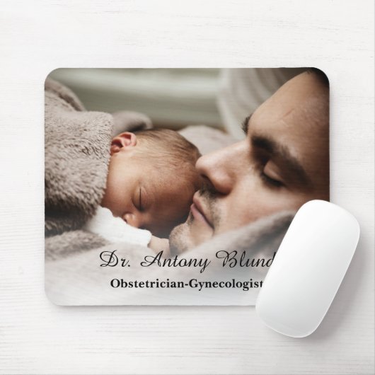 ドクター生まれたばかりのファミリーフォトキープサケ マウスパッド (マウス)