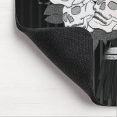 ドクロ薔薇のブーケ 黒と白のゴシック マウスパッド (コーナー)