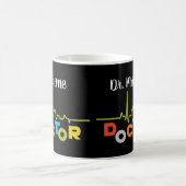 ドク素晴らしターカラフル・レターオン・ブラック モーフィングマグカップ (中央)