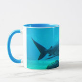 ドスシャーク (Carcharhinus Obscurus) 、ウシャカ マグカップ (左)