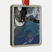 ドッキングされた進行22宇宙船 メタルオーナメント (右)