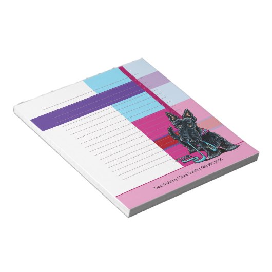ドッグウォーカーかわいいスコットランドの格子縞が並パーソナライズされたんだ ノートパッド (アングル)
