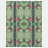 ドッグウッドフルーツの赤いトンボ フリースブランケット (正面)