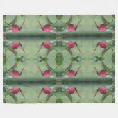 ドッグウッドフルーツの赤いトンボ フリースブランケット (正面(横))