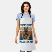 ドッグピューPEWマダファカスヴィンテージレトロ エプロン (着用した状態)