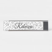 ドッグポーズブラックアンドホワイト水玉模様 デスクネームプレート (正面)