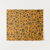 ドッグポーズブラック&ホワイト水玉模様オンダリアオレンジ タペストリー (正面(横))