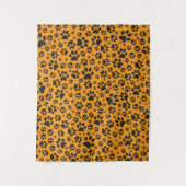 ドッグポーズブラック&ホワイト水玉模様オンダリアオレンジ タペストリー (正面)