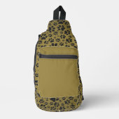 ドッグポーズブラック&ホワイト水玉模様オン軍隊金ゴールド スリングバッグ (正面)