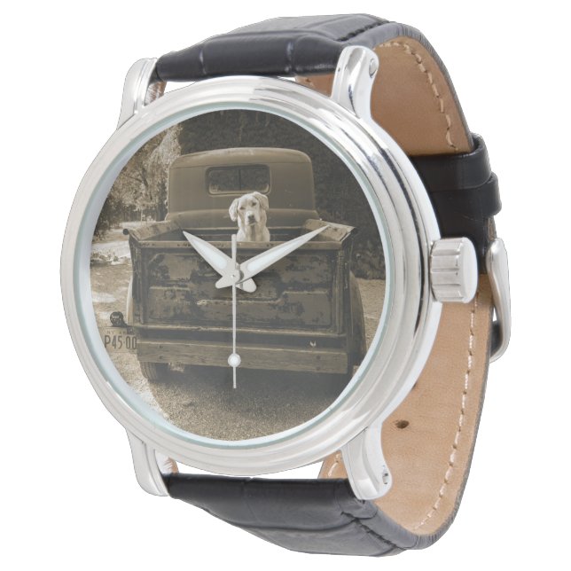 ドッジから出る – 犬の写真 腕時計 (アングル)