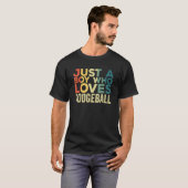 ドッジボール選手の服 ドッジボールの名言 Tシャツ (正面フル)