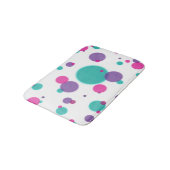 ドットかわいいおもしろいパターンパープルピンクティール（緑がかった色）色 バスマット (アングル)