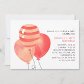 ドットとバルーンかわいらし付き誕生祝い 招待状 (正面)