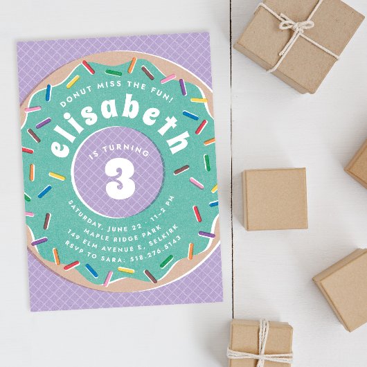 ドナツと散水誕生日パーティーの招待状 招待状