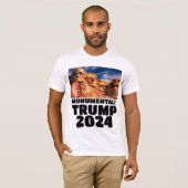 ドナルドトランプ2024オン山ラッシュモアTシャツ Tシャツ (正面フル)