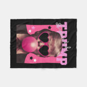 ドナルド吹トランプのバブルガムピンクサングルトランプ フリースブランケット (正面(横))