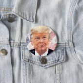 ドナルド・トランプがアメリカ国旗と一緒に笑顔 缶バッジ (インサイチュ)