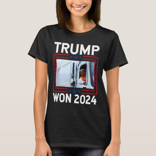 ドナルド・トランプが2024年選挙就任式トランプで勝利 Tシャツ (正面)