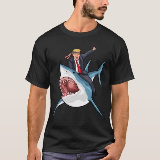 ドナルド・トランプの乗馬の鮫 Tシャツ (正面)