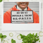 ドナルド・トランプの政治的な魔女狩り キッチンタオル (折り畳み)