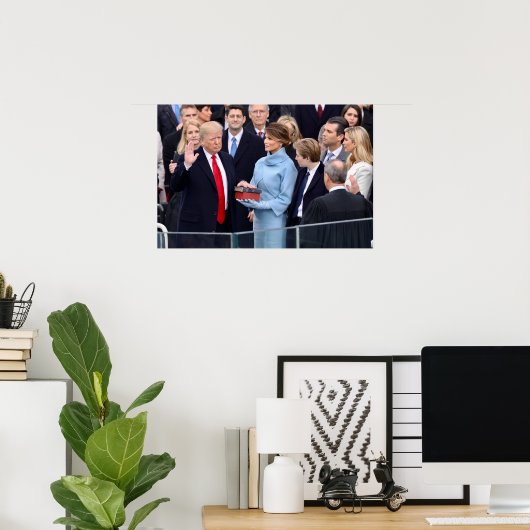 ドナルド・トランプは大統領として宣誓している ポスター (ホームオフィス)