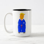 ドナルド・トランプは骨の髄まで感じるマグカップ ツートーンマグカップ (左)