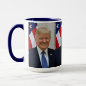 ドナルド・トランプ公式ポートレート マグカップ (左)
