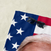 ドナルド・トランプ写真 – 2024年社長 ビーチタオル (インサイチュ)