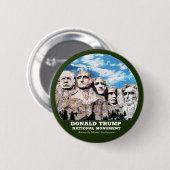 ドナルド・トランプ国家記念碑 缶バッジ (正面&裏面)