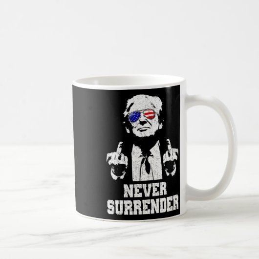 ドナルド・トランプ大統領の中指を降伏させる コーヒーマグカップ (右)