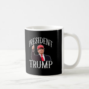 ドナルド・トランプ大統領の赤い帽子の親指 コーヒーマグカップ