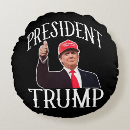 ドナルド・トランプ大統領の赤い帽子の親指 ラウンドクッション