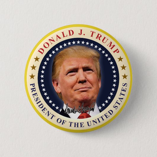 ドナルド・トランプ大統領就任記念グッズ 缶バッジ (正面)