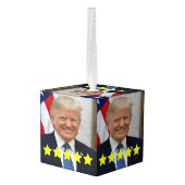 ドナルド・トランプ大統領支持率 キューブオーナメント (裏面アングル)