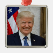 ドナルド・トランプ米国大統領ホワイトハウスMAGA 2024 メタルオーナメント (正面)