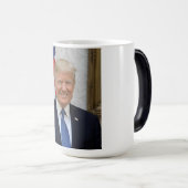 ドナルド・トランプ米国大統領ホワイトハウスMAGA 2024 モーフィングマグカップ (正面右)
