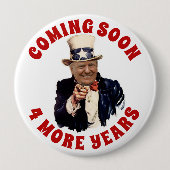 ドナルド・トランプ2020年来間もなく4年 缶バッジ (正面)