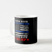 ドナルド・トランプ2024警官とスタンド コーヒーマグカップ (正面左)