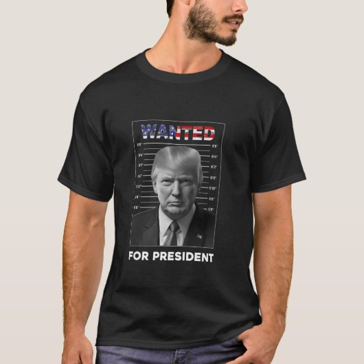 ドナルド・トランプ・マグが202年のU S社長に指名手配 Tシャツ (正面)